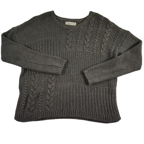 Abercrombie & Fitch Women's Cable Knit Sweater Gray - Size: Medium - Picture 2 of 8